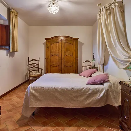 Villa Madona Del Giglio By Mmega