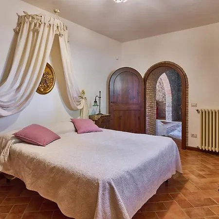 Madona Del Giglio By Mmega Agello